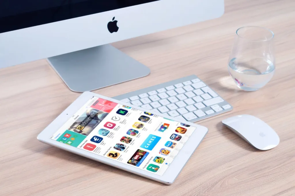 What Do We Mean by iOS App Design? visual