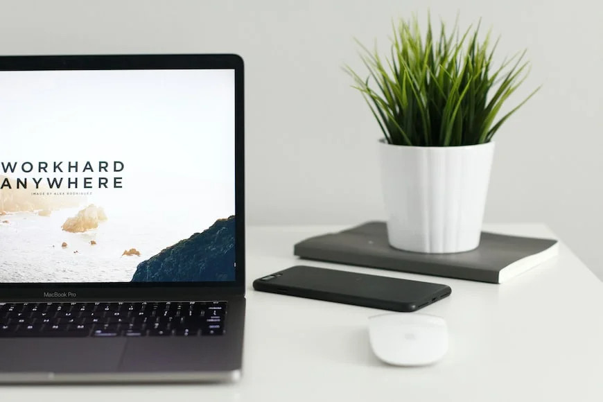 Minimalism: What Is It? visual