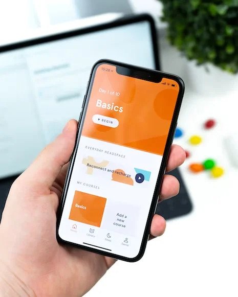 Relation between mobile-first design and accessibility visual